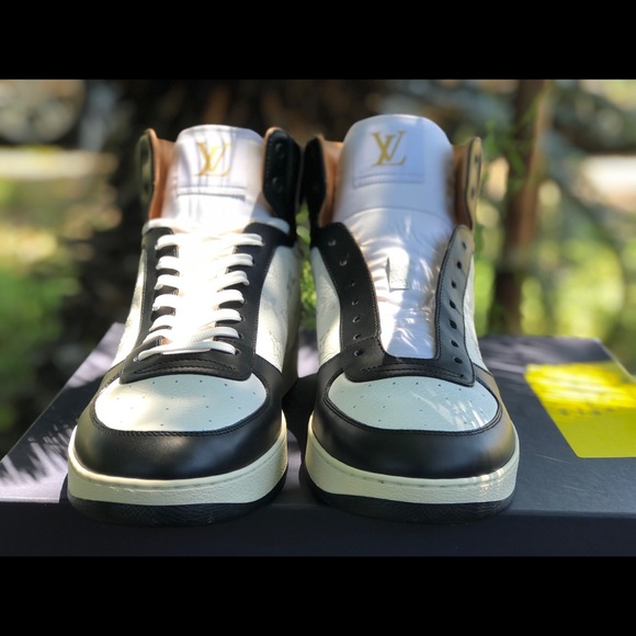 Louis Vuitton “Rivoli”. Size 9. - Picture 4 of 10